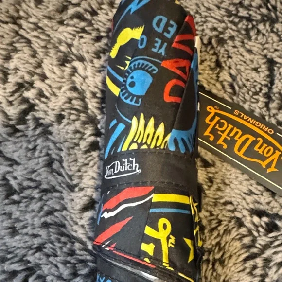 Von Dutch Black Multicolor Tattoo-Print Unisex Umbrella Sleeve - Picture 3 of 4